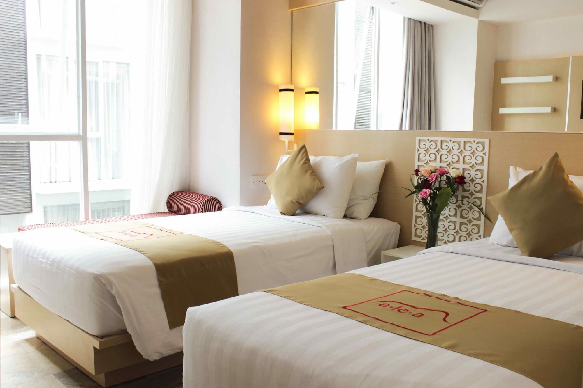 ดิ เอเลีย โฮเต็ล ชมินญะก์ Hotel เซมินยัค ภายนอก รูปภาพ